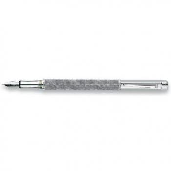 Caran d'Ache 4490014 - Pluma estilográfica de oro de 18 quilates