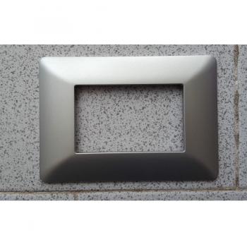 Placas ABS para Serie Matix Bticino Compatibles 3 4 6 Módulos Color Cromo Satinado - 6 Foros