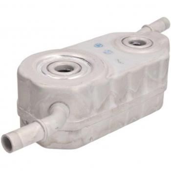 Enfriador de aceite THERMOTEC D4P003TT con características de alta eficiencia para la regulación de temperatura del aceite del motor, diseño compacto y duradero, compatible con una amplia gama de vehículos