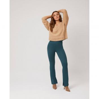 Leggin moldeador flare de mujer Ysabel Mora con tejido elástico y efecto modelador