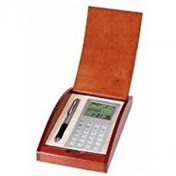 Juego boligrafo y calculadora -en estuche de madera