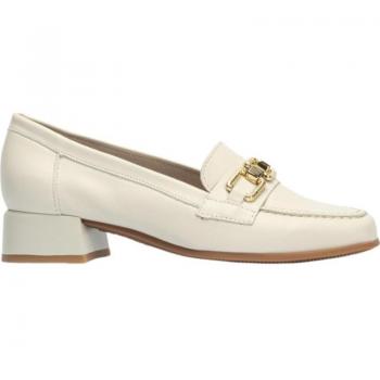 Mocasín de mujer PITILLOS 5770, tacón bajo de 4cm, piel, suela de goma, adorno cadena, planta de gel, color glaciar