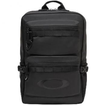 Mochila Oakley Rover Laptop negra oscura, características: diseño moderno, compartimento acolchado para portátil, múltiples bolsillos de organización, material resistente al agua, correas ajustables y ergonómicas, capacidad para laptop de hasta 15