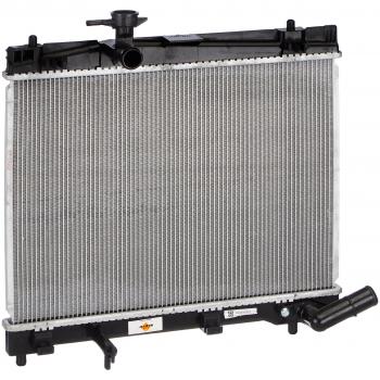Radiador de refrigeración del motor NRF 58384, compatible con diversos modelos de vehículos, fabricado con materiales de alta calidad para garantizar una óptima disipación del calor y durabilidad, diseño específico para un ajuste perfecto en el sist