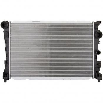 Radiador de refrigeración del motor NRF 59133 con características de alta eficiencia en enfriamiento, diseño optimizado para un ajuste perfecto, fabricado con materiales duraderos y resistentes a la corrosión, compatible con múltiples modelos de veh?