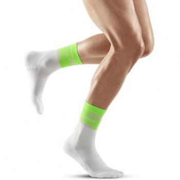 CEP Calcetines Largos The Run - Calcetines de correr de rendimiento atlético, corte redondo para hombre, color blanco/verde
