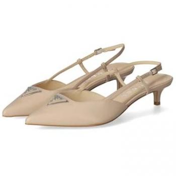 Zapatos de Tacón Bajo de Cuero Genuine Guess Jesson para Mujer, Color Beige, Talla 39