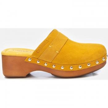 Zuecos de mujer de piel con tacón en color amarillo y altura de 7cm