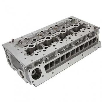 Culata AMC 908245 - Culata de motor, fabricada en aluminio, compatible con motores AMC, diseño optimizado para mejor rendimiento térmico y mecánico, incluye orificios para válvulas y pasajes de aceite
