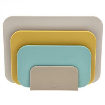 Set de 3 tablas de cortar Rosti Choptima en polietileno multicolor con soporte, tamaños 35/30/26