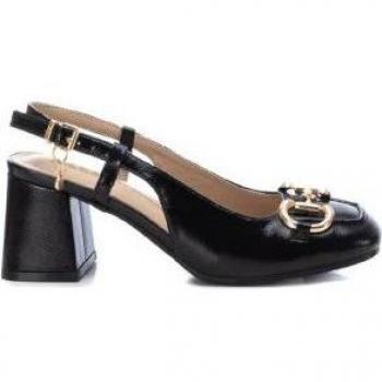 Mocasines Xti 142343 negro con hebilla y tacón de 7cm