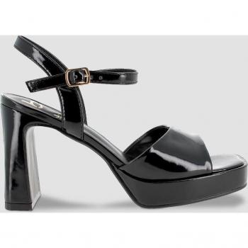 Sandalias Guadalupe - Elegantes sandalias de mujer con acabado brillante en negro.