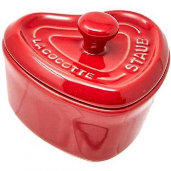 Mini Cocotte en Forma de Corazón Staub - Color Cereza, Ideal para Preparar y Servir