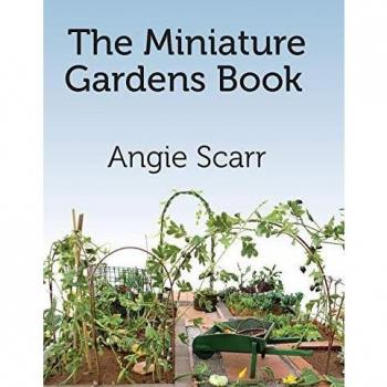Libro de Jardines Miniatura por Angie Scarr
