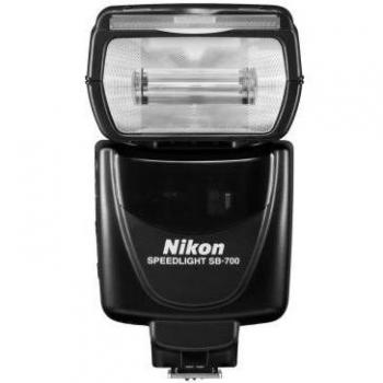 Flash Nikon SB-700