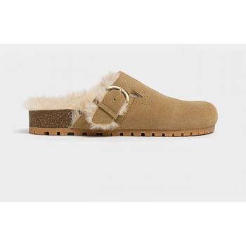 Stradivarius Leather Clogs with Buckles and Faux Fur - Beige