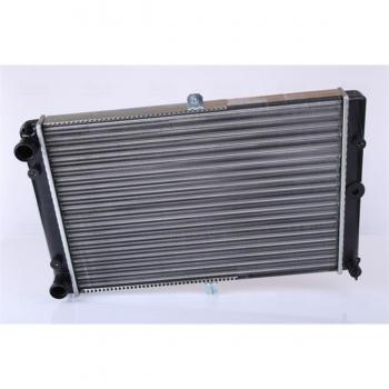 Radiador NISSENS 62351 para refrigeración del motor, compatible con múltiples modelos de vehículos, fabricado en aluminio y plástico de alta calidad, diseñado para un flujo óptimo de refrigerante, con un sistema de conexión fácil y eficiente