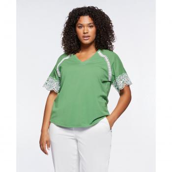 Camiseta de mujer Fiorella Rubino con escote de pico, detalles de encaje y borde de ajuste