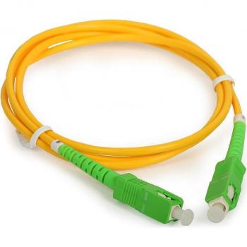 Cable de Fibra Óptica Microconnect SC/APC-SC/APC 1.5m OS2 Simplex de Alta Calidad