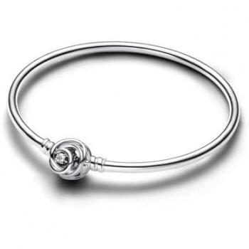 Pulsera Rígida Pandora Moments con Cierre Envuelto en Plata de Ley - 21 cm