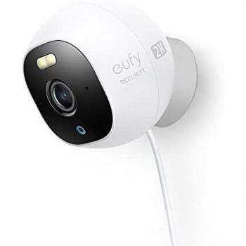 eufy Cámara Vigilancia Wifi Exterior 2K, eufy Security Solo OutdoorCam C24, Cámara de seguridad todo en uno con resolución 2K, foco, visión nocturna a color, sin tarifas mensuales,impermeabilidad IP67