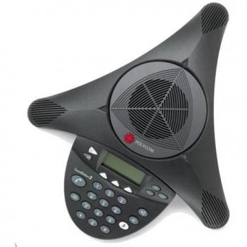 Teléfono de conferencia analógico Polycom SoundStation2 con pantalla, no expandible, incluye módulo de alimentación/telco 220V-240V AC, cable de alimentación con enchufe Francia/CEE7/7, cable de consola de