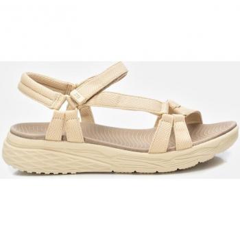 Sandalias planas Xti para mujer en color beige con cierre adherente y diseño elegante