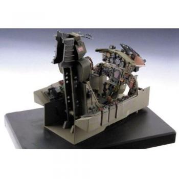 Italeri 2991S 1:12 F-104G Cockpit, Faithful Replication, Model Making, Crafts, Hobbies, Gluing, Plastic Construction kit, Assembly