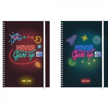Agenda escolar Oxford Never Give Up 4º semana vista
