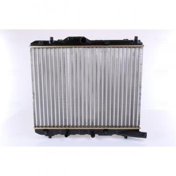 Radiador de refrigeración del motor Nissens 630708