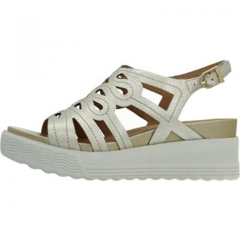 Sandalia Stonefly modelo 219663 para mujer en color metal, características: diseño laminado de cuero, estilo moderno y cómodo, suela antideslizante, plantilla acolchada para mayor confort