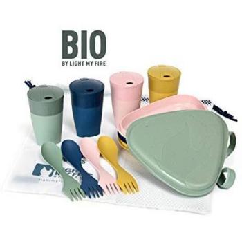 Kit de Comida y Bebida Ecológico para 4 Personas - Utensilios Turísticos Light My Fire