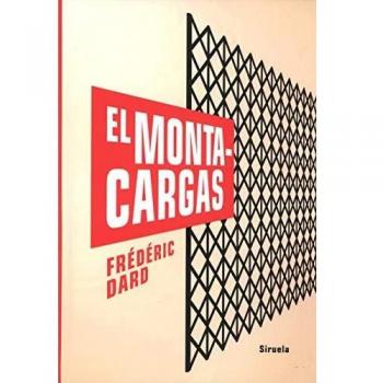 El montacargas: 370