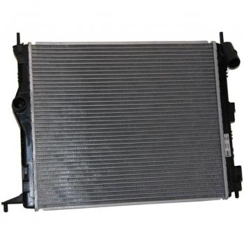 Radiador NISSENS 637609 para refrigeración del motor, compatible con diversos modelos de vehículos, fabricado con materiales de alta calidad para una óptima transferencia de calor, diseñado para un ajuste perfecto y fácil instalación, incluye conexi