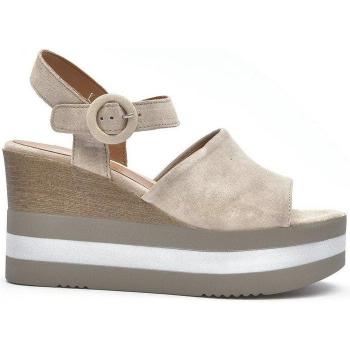 Sandalias de plataforma de mujer Alpe 4750 11 de piel baby silk con suela antideslizante y cierre de hebilla