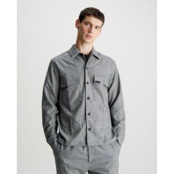 Camisa de hombre Calvin Klein - 100% algodón, corte clásico, manga larga, cuello italiano, cierre de botones frontal, puños con botón