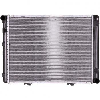 Radiador de refrigeración de motor Nissens 62731A