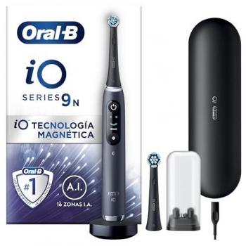 Cepillo de Dientes Eléctrico Oral-B iO 9N con Mango Recargable, Conexión Bluetooth, 2 Cabezales y Estuche de Viaje - Negro