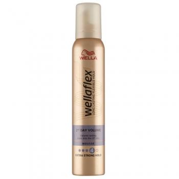 Wella Wellaflex 2nd Day Volume Styling Mousse, Vol 4, 200 ml