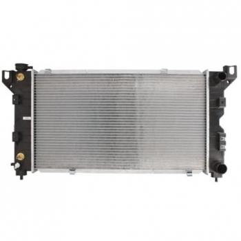 Radiador KOYORAD PL331214 - Enfriador de refrigeración del motor, fabricado con materiales de alta calidad, diseño eficiente para una óptima transferencia de calor, compatible con múltiples modelos de vehículos, fácil instalación y durabilidad gara