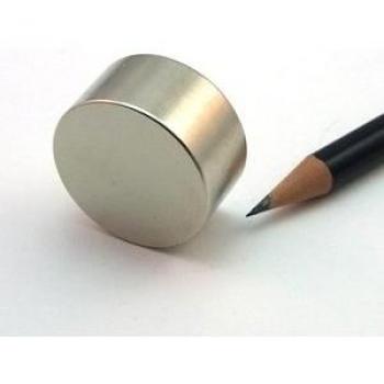 discmagnet Ø 30,0 x 15,0 mm N42 Níquel – mantiene 27 kg