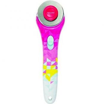 Fiskars Cúter Rotatorio, Para el corte de Tejidos, Para Diestros y Zurdos, Mango recto y redondeado, 1023908