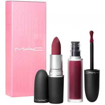 MAC Powder Kiss Lip Kit Like Mother - Set que incluye un labial mate en crema (3 g) y un labial líquido (5 ml), ambos en el tono Burning Love