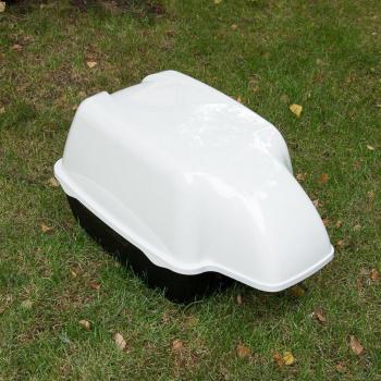Arenero Cubierto Ferplast Outdoor para Gatos - Negro y Blanco