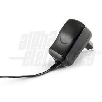 Adaptador Universal Regulado 7,2W 3-12VDC 600mA con Conectores Intercambiables