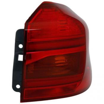 Luz trasera TYC 11-9051-16-9 con características de piloto trasero, diseño específico para vehículos, alta visibilidad, fácil instalación y cumplimiento de normativas de seguridad