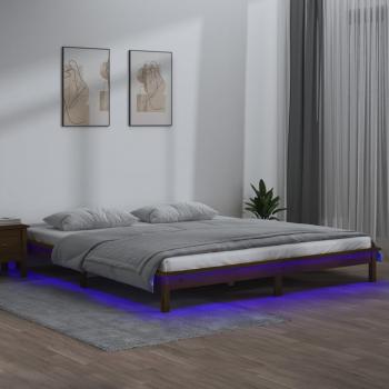 Cama de madera maciza 120x200 con LED sin colchón color ámbar, estructura de cama con LED en madera maciza marrón miel