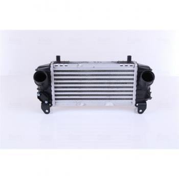 Intercooler NISSENS 96793 - Intercooler de alto rendimiento, fabricado por Nissens, diseñado para optimizar la refrigeración del motor, compatible con varias marcas y modelos de vehículos, construido con materiales duraderos y resistentes