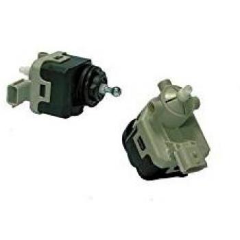 VAN WEZEL regulador de faros motor 8353993 con características de ajuste automático, compatibilidad con modelos específicos de vehículos y diseño optimizado para fácil instalación