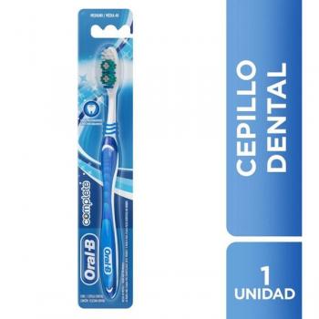 Oral-B Cepillo Dental Complete 40 Mediano